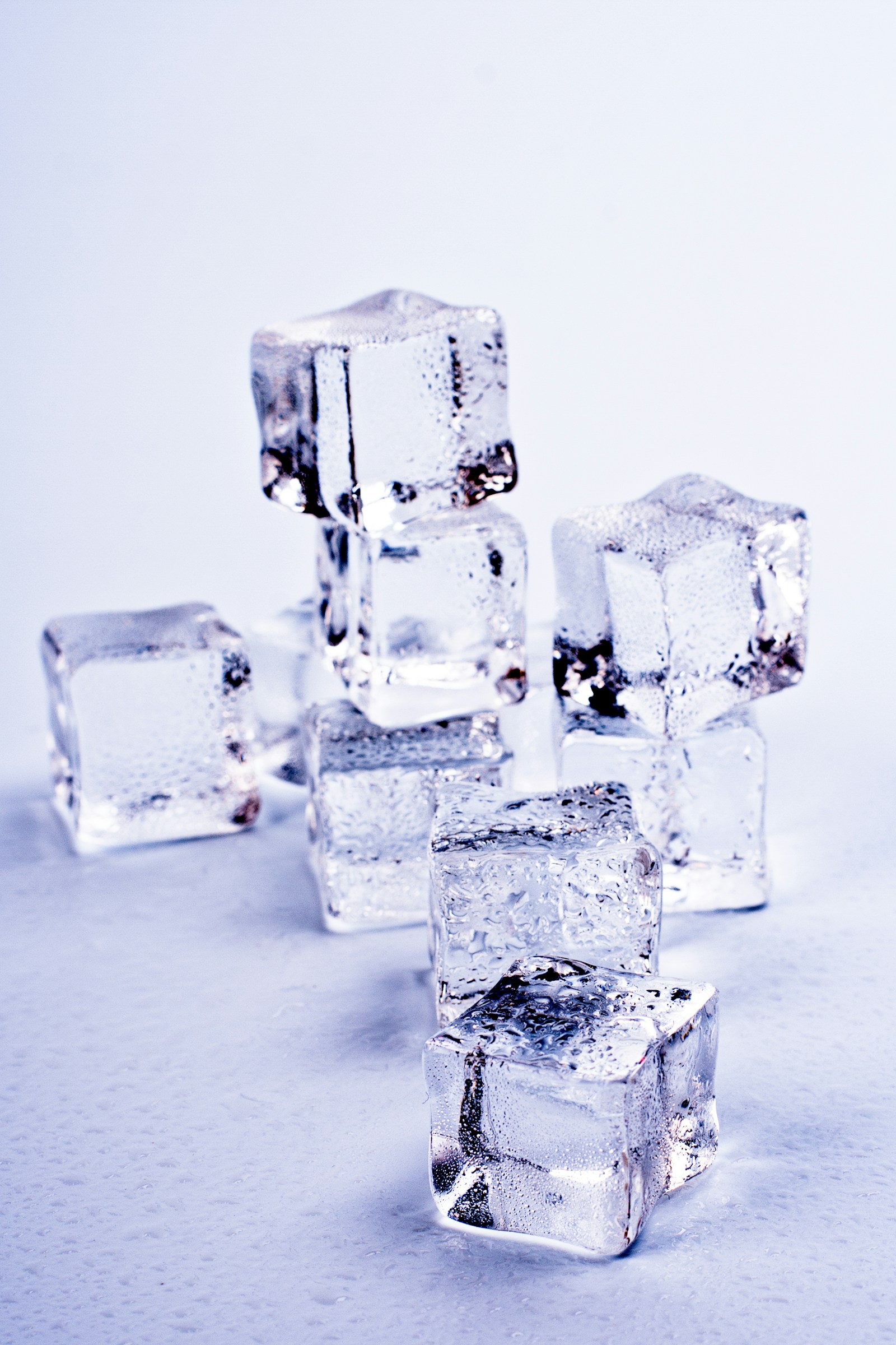 Monogram ice maker producing clear ice cubes — certified Monogram ice maker service